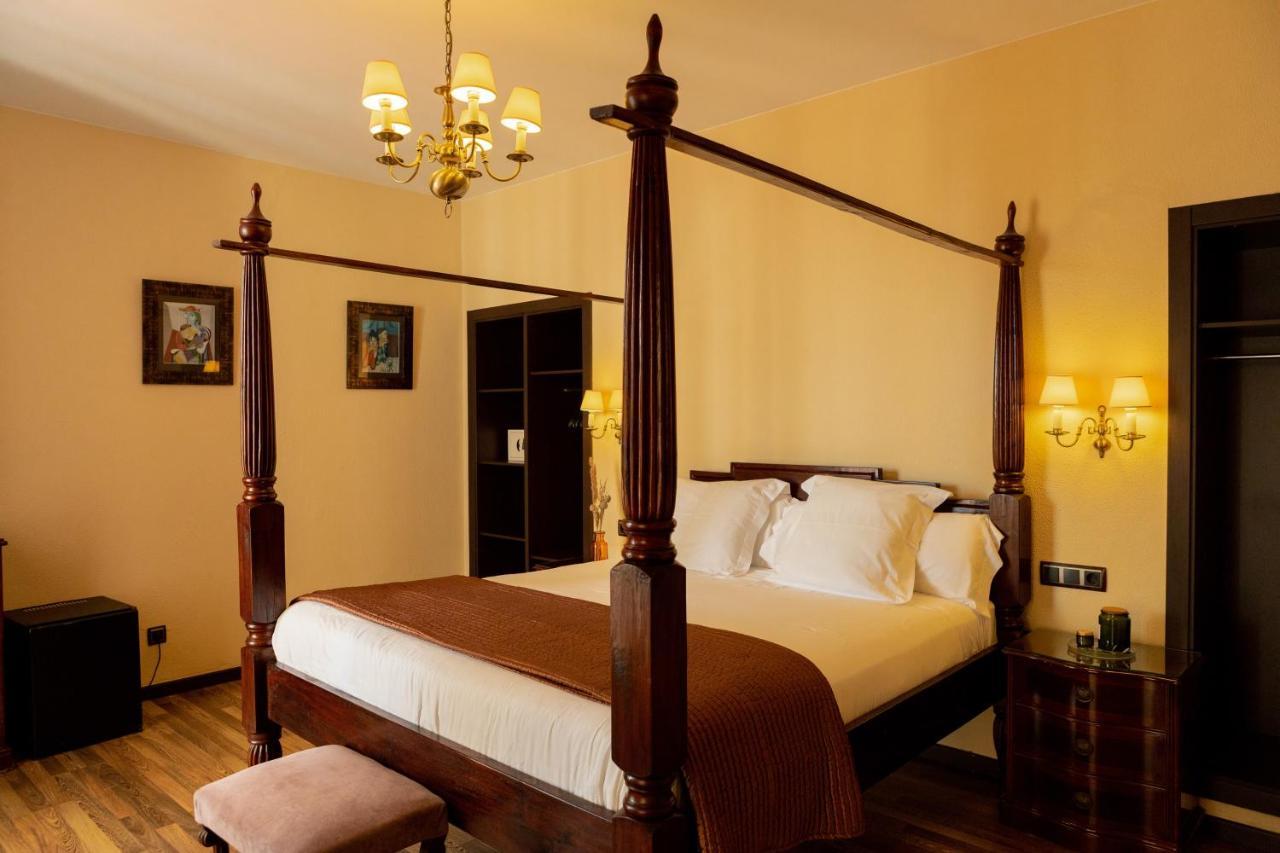 Hotel Roger De Flor By Seleqtta Лорет де Мар Екстериор снимка